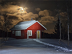 Hut bij het sneeuwschoenwandelarrangement in Noorwegen